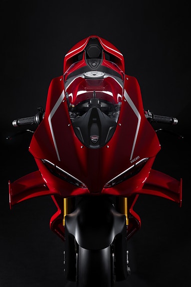 Ducati Panigale V4 + V4 S 13 of 16