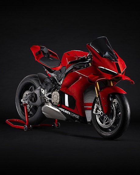 Ducati Panigale V4 + V4 S 14 of 16