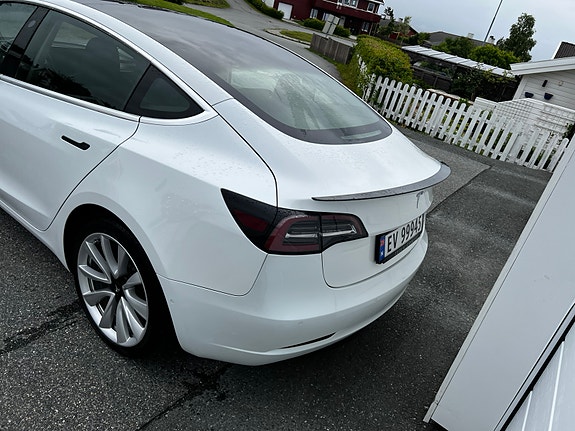 Tesla Model 3 12 of 12