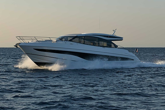 Princess V65 11 of 20
