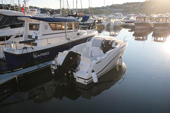 QUICKSILVER 555 CABIN m/ MERCURY F115 KUN 50 T - DEMO BÅT MED GARANTI- INNBYTTE 2 of 5