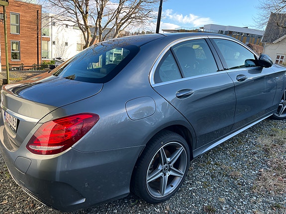 Mercedes-Benz C-Klasse 4 of 10