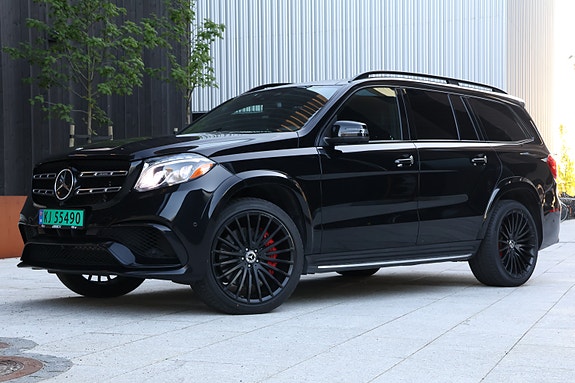 Mercedes-Benz GLS63 16 of 30
