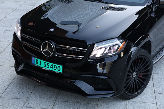 Mercedes-Benz GLS63 3 of 30