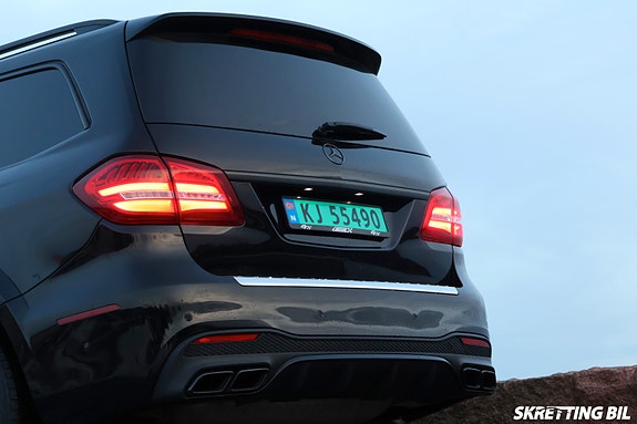 Mercedes-Benz GLS63 4 of 30