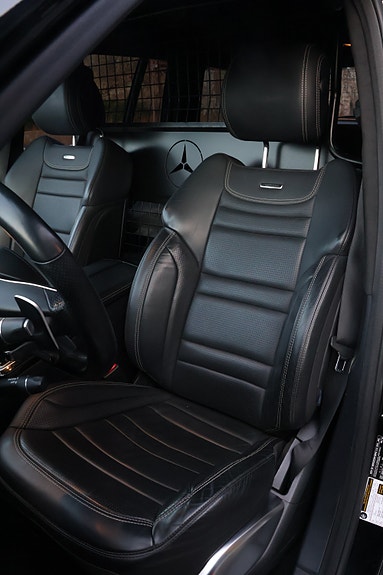 Mercedes-Benz GLS63 12 of 30