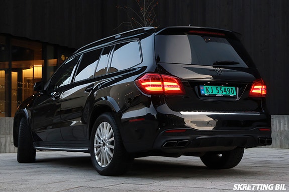 Mercedes-Benz GLS63 29 of 30