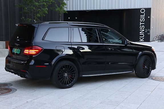 Mercedes-Benz GLS63 7 of 30