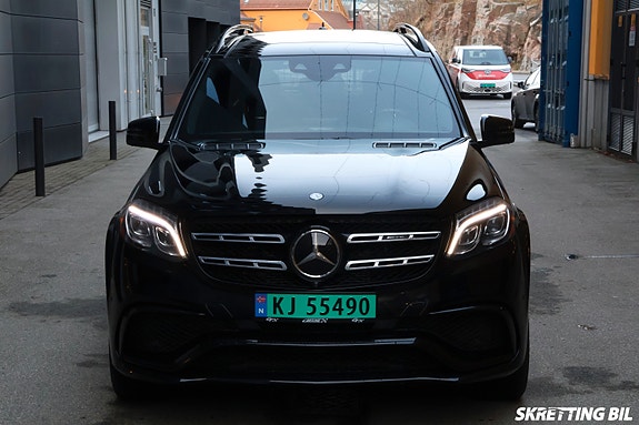 Mercedes-Benz GLS63 10 of 30