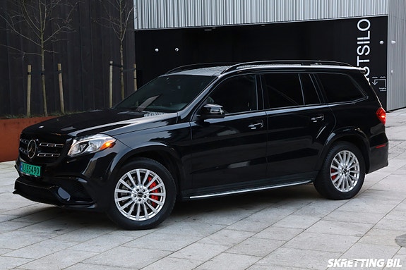 Mercedes-Benz GLS63 30 of 30