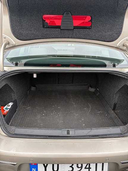 Volkswagen Passat 18 of 30