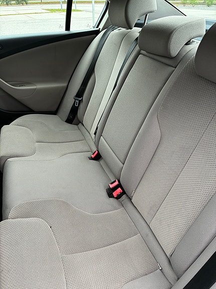 Volkswagen Passat 17 of 30