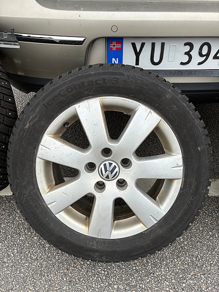 Volkswagen Passat 23 of 30