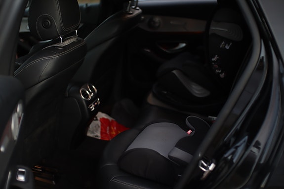 Mercedes-Benz GLC350 e 28 of 30