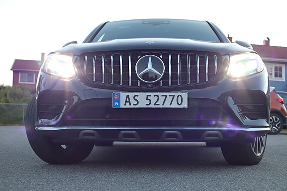 Mercedes-Benz GLC350 e 10 of 30