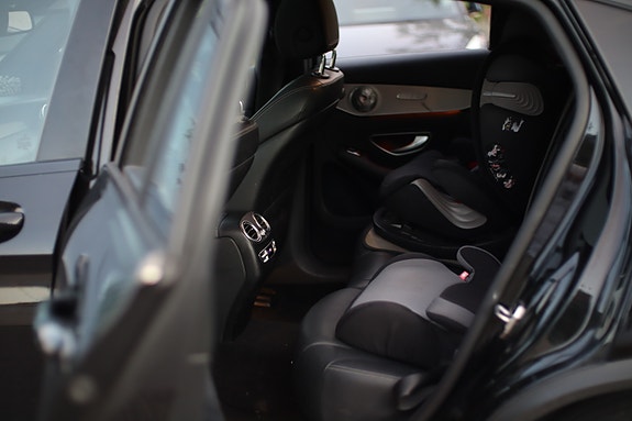 Mercedes-Benz GLC350 e 30 of 30