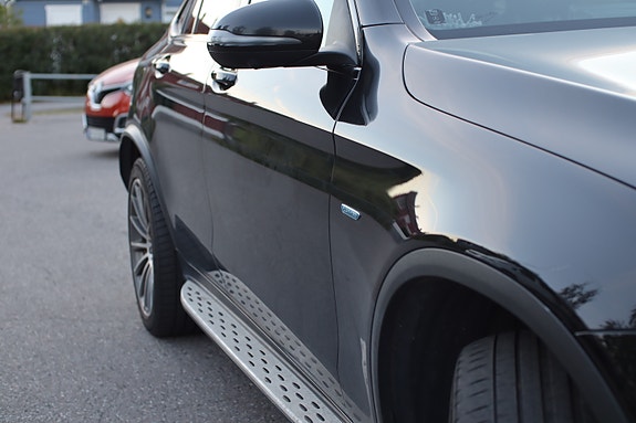 Mercedes-Benz GLC350 e 7 of 30