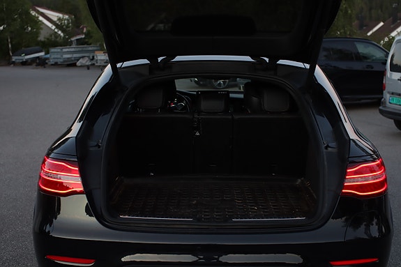 Mercedes-Benz GLC350 e 19 of 30