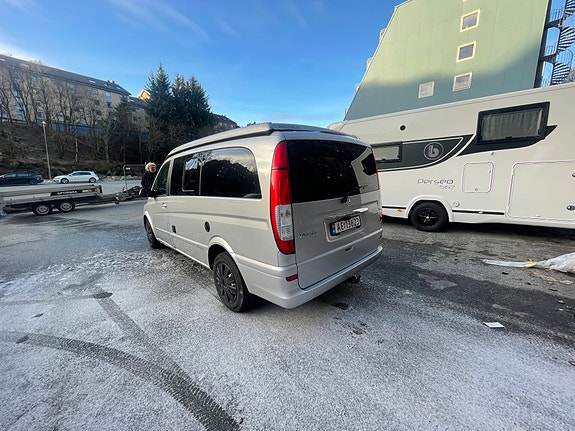 Mercedes-Benz Viano 3 of 5