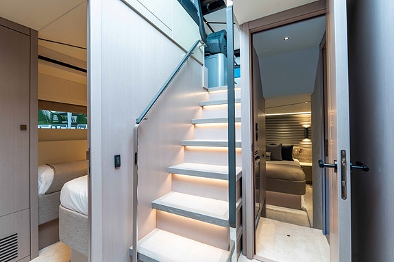 Sunseeker Predator 55 9 of 15