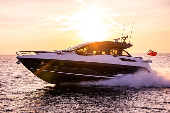 Sunseeker Predator 55 3 of 15