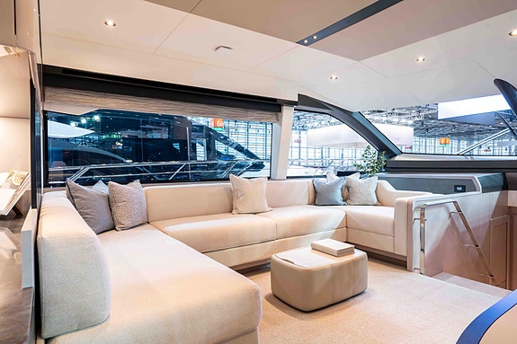 Sunseeker Manhattan 68 - Vises under Cannes Yachting Festival 2026 10 of 30