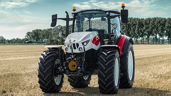 Steyr Plus 4120 5 of 6
