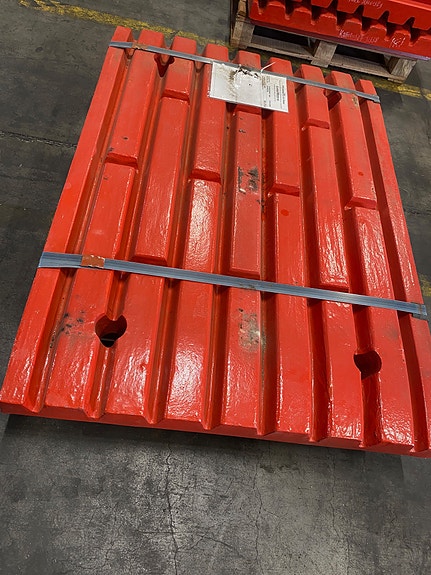 Scandiamaskin RedLINE fast knuseplate for Metso LT 116: 2 of 3