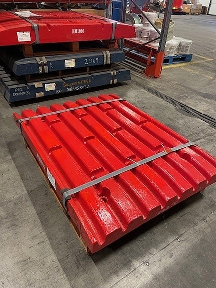 Scandiamaskin RedLINE fast knuseplate for Metso LT 106: 2 of 2