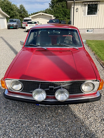 Volvo 142 2 of 25