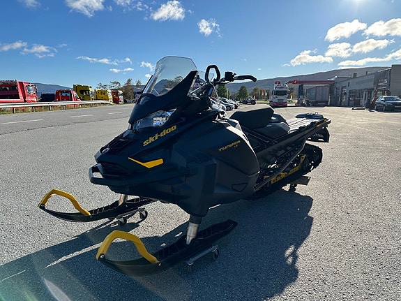 Ski-doo Tundra LE 600 EFI 5 of 5