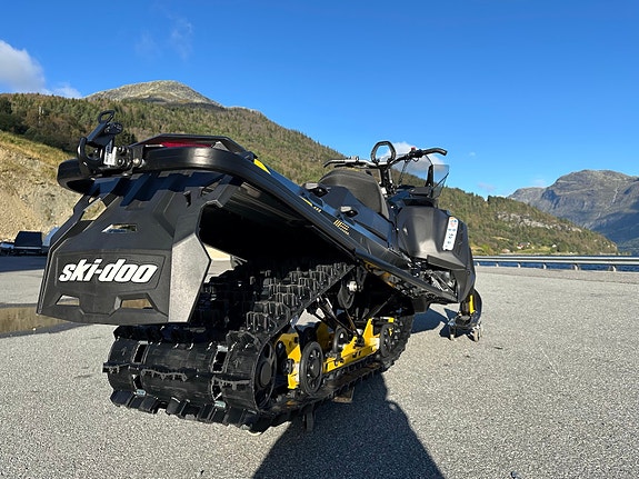 Ski-doo Tundra LE 600 EFI 4 of 5
