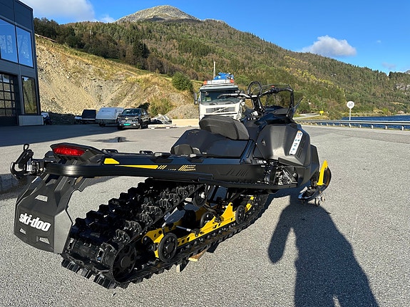 Ski-doo Tundra LE 600 EFI 3 of 5