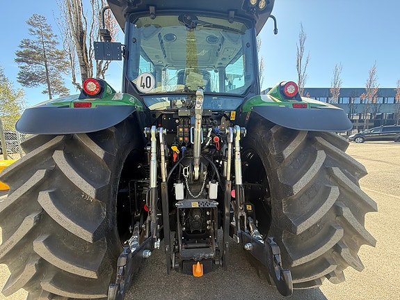 Deutz Fahr 6135C TTV 6 of 10