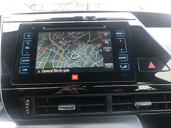 Toyota Mirai 19 of 24