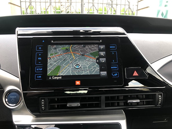 Toyota Mirai 18 of 23