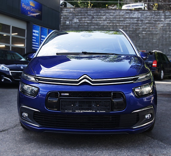 Citroen C4 Picasso 3 of 5
