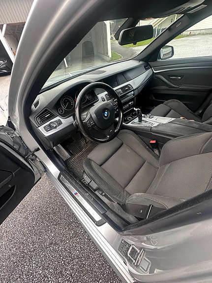 BMW 530xd 15 of 15