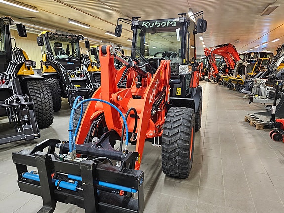 Kubota R070, På lager! 2 of 24