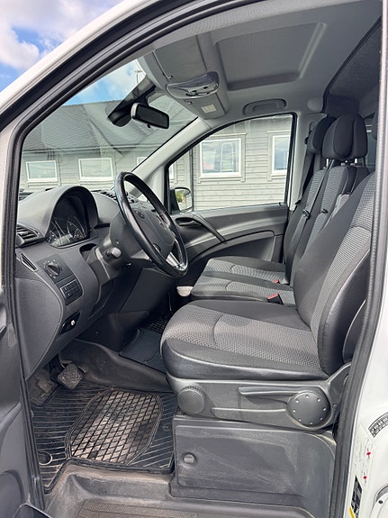Mercedes-Benz Vito 113 16 of 30
