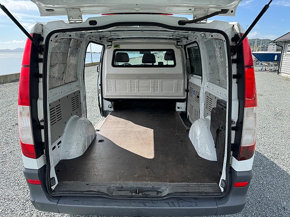 Mercedes-Benz Vito 113 21 of 30