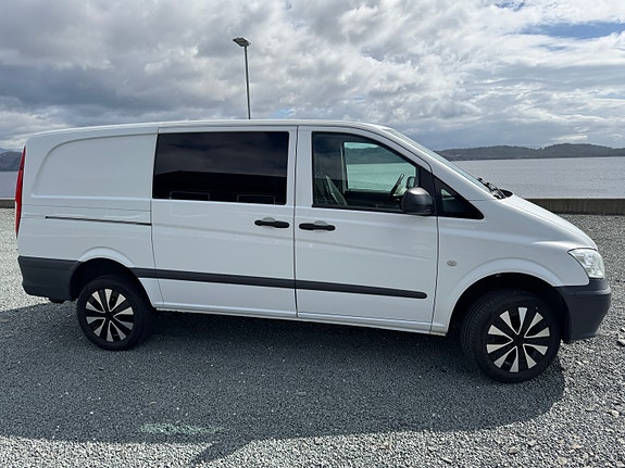 Mercedes-Benz Vito 113 2 of 5