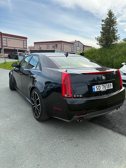Cadillac CTS 4 of 5