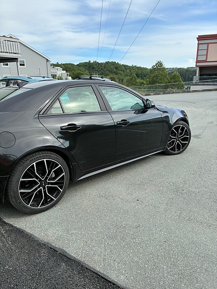 Cadillac CTS 3 of 5