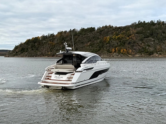 Fairline Targa 45 GT | IPS | 2 lugarer | 2 bad | Williams-garasje | Meget pen 5 of 5