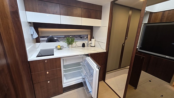 NY PRIS! Fairline Targa 45 GT | IPS | 2 lugarer | 2 bad | Meget pen 22 of 30