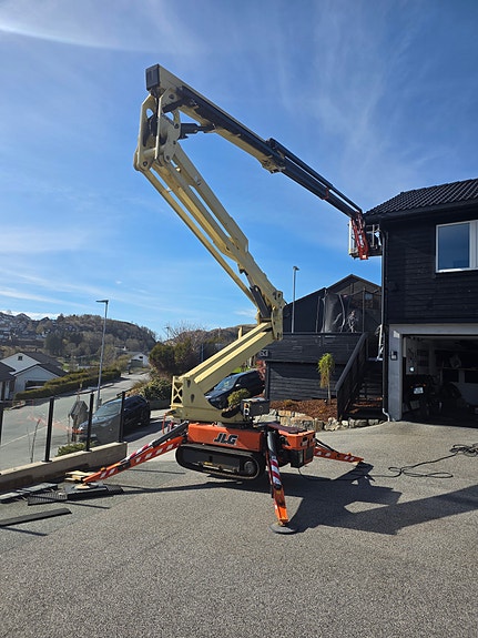JLG X20J PLUS 3 of 5