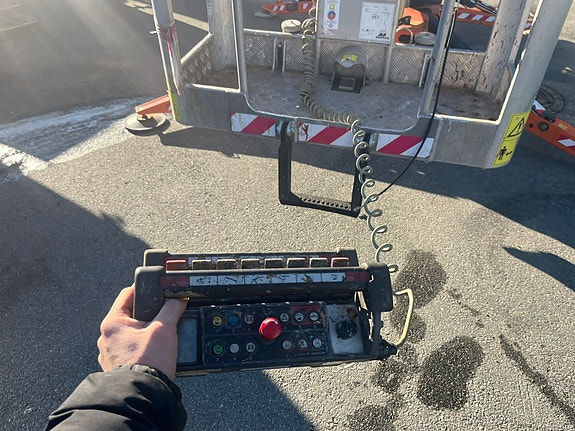 JLG X20J PLUS 5 of 5