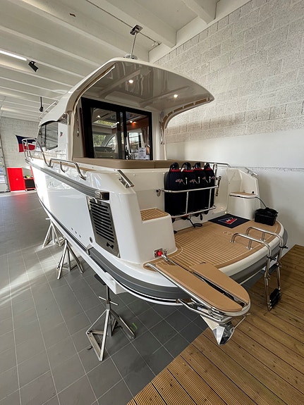 Nimbus 305 Coupé 2025 - Se den hos oss! Demobåt, be om tilbud! 4 of 5