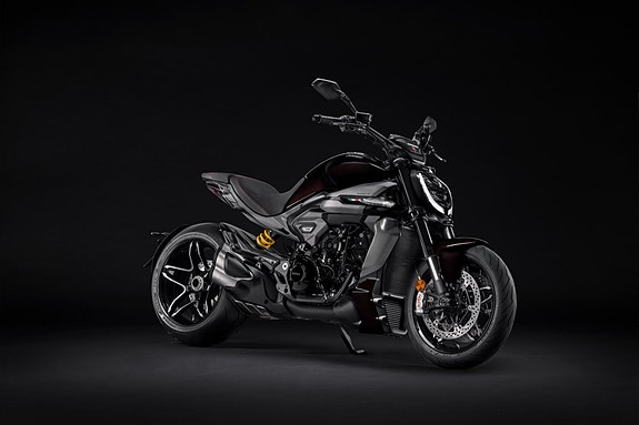Ducati XDiavel V4 3 of 5